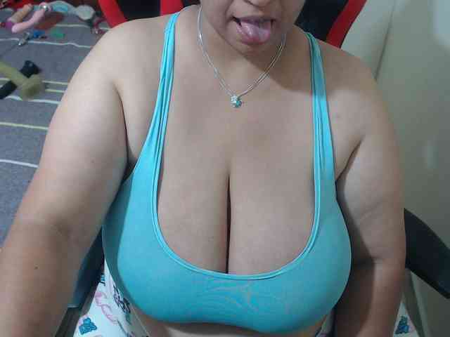 CamilaSexHot webcam