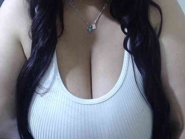 CamilaSexHot webcam