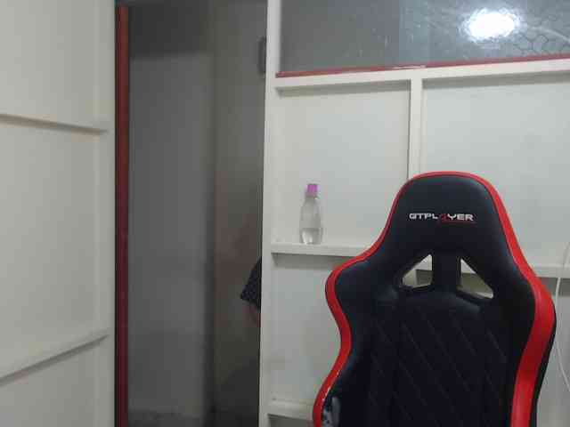 CamilaSexHot webcam