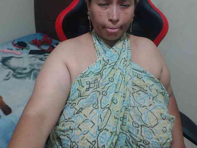 CamilaSexHot webcam