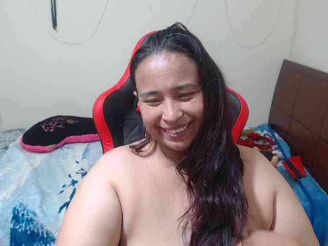 CamilaSexHot webcam