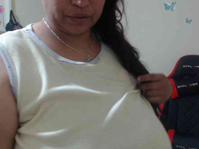 CamilaSexHot webcam