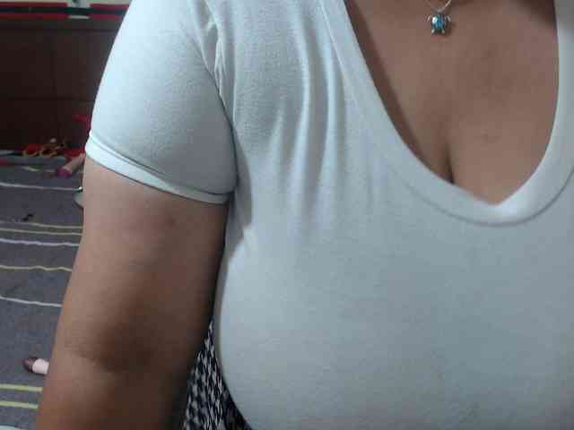 CamilaSexHot webcam
