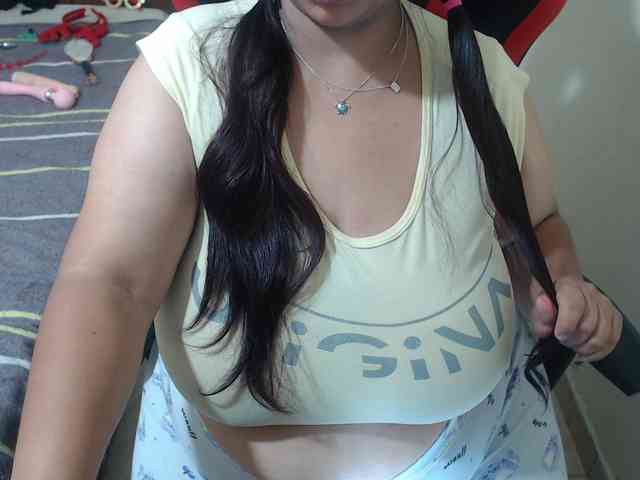 CamilaSexHot webcam