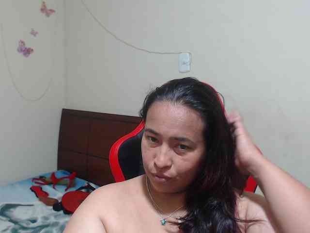 CamilaSexHot webcam