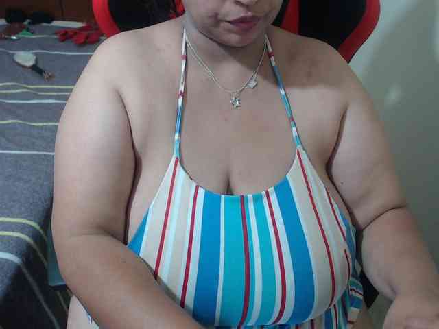 CamilaSexHot webcam