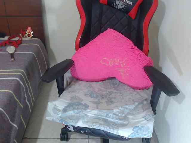 CamilaSexHot webcam