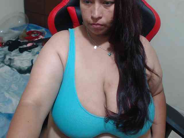 CamilaSexHot webcam