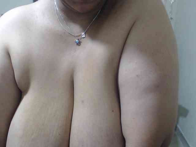 CamilaSexHot webcam