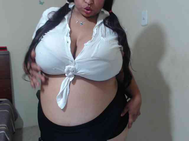 CamilaSexHot webcam
