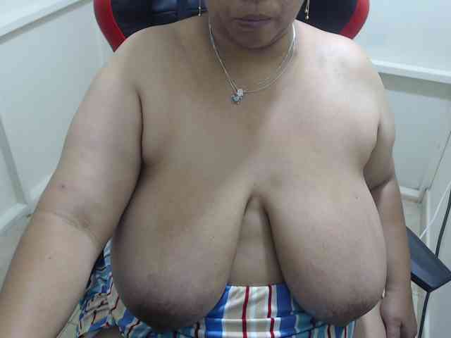 CamilaSexHot webcam