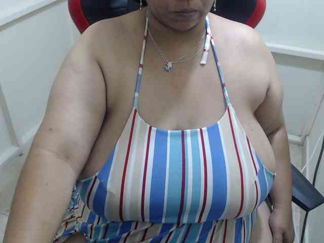CamilaSexHot webcam