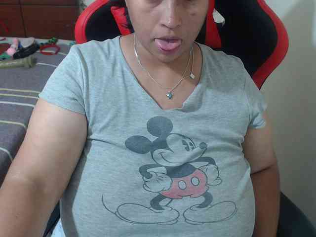 CamilaSexHot webcam