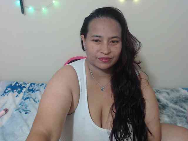 CamilaSexHot webcam