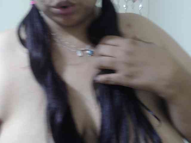 CamilaSexHot webcam