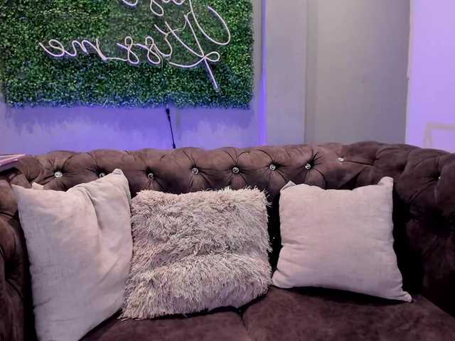 mariasim1 live cam on BongaCams