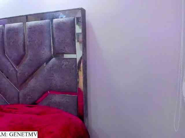 Roxanne-tay webcam
