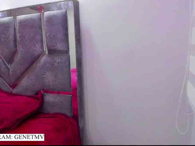 Roxanne-tay webcam