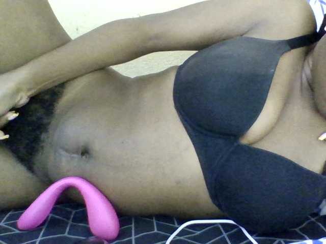Minlavine live cam on BongaCams