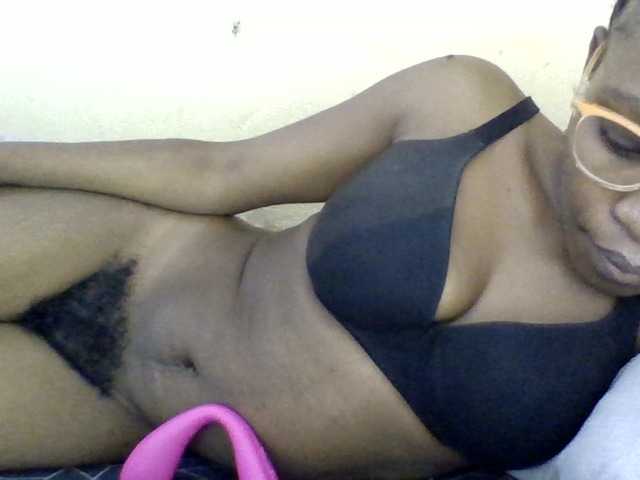 Minlavine live cam on BongaCams