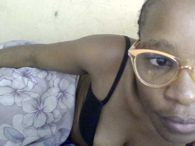 Minlavine live cam on BongaCams