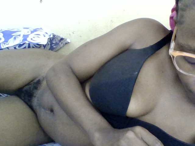 Minlavine live cam on BongaCams