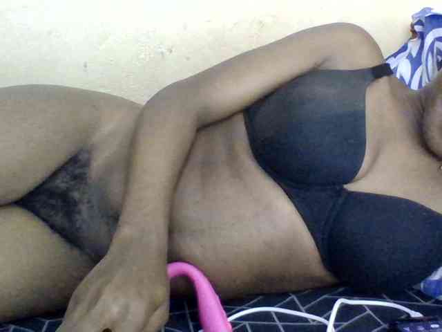 Minlavine's webcam live show