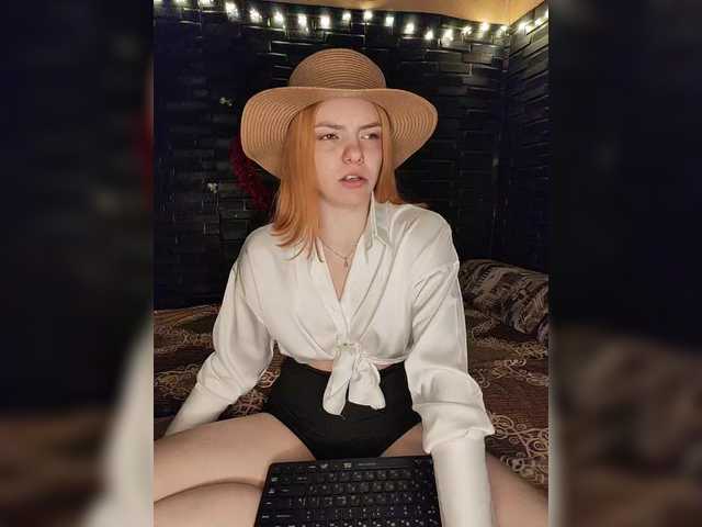 AliceRabbit live cam on BongaCams