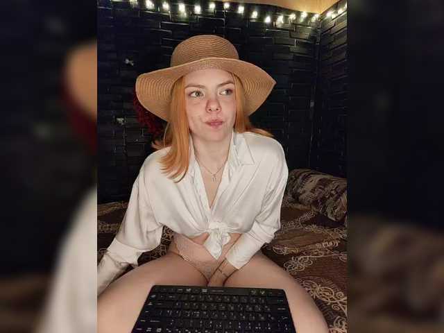 AliceRabbit live cam on BongaCams