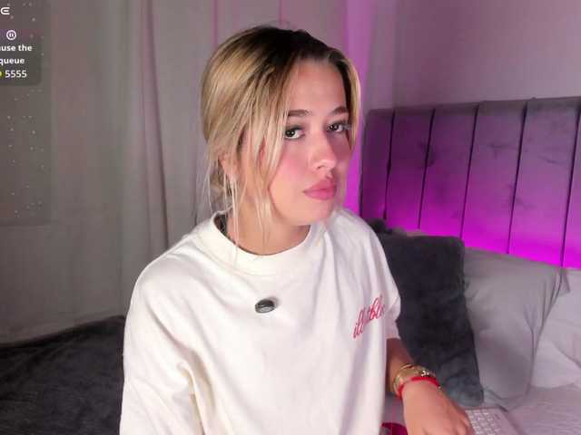 RosseeDaw live cam on BongaCams