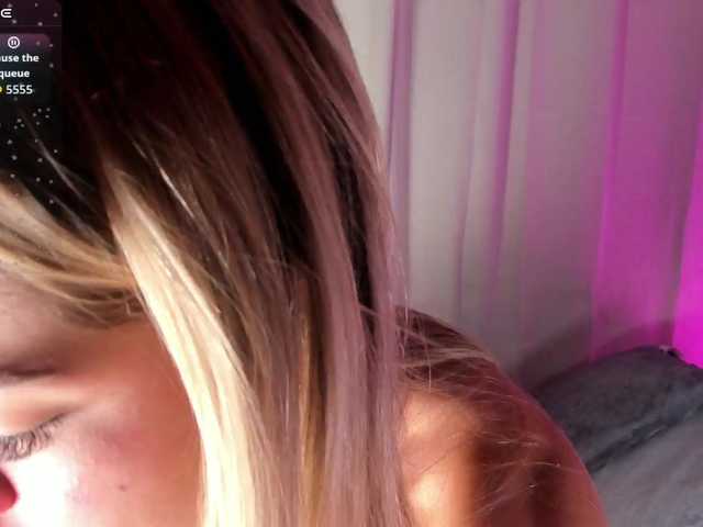 RosseeDaw live cam on BongaCams