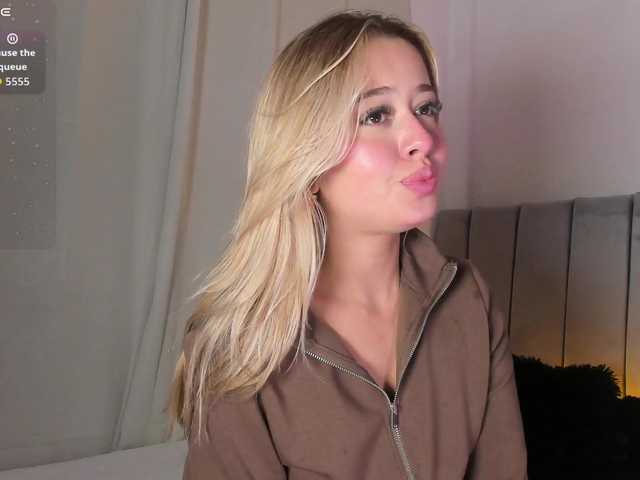 RosseeDaw live cam on BongaCams