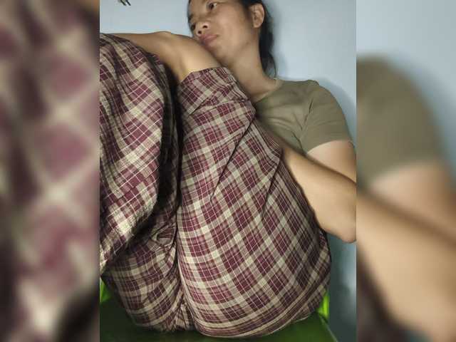 Hill6969 Live Cam on BongaCams