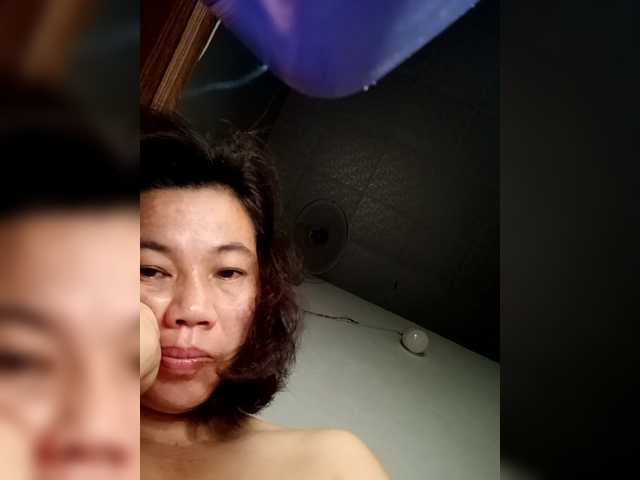 Hill6969 live cam on BongaCams