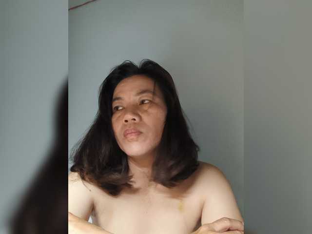 Hill6969 live cam on BongaCams