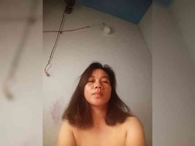 Hill6969 Live Webcam on BongaCams