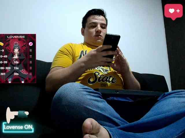 leoreem97 Sex Cam Show