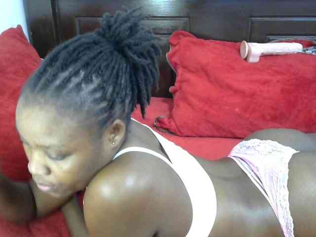 queen-ebony2
