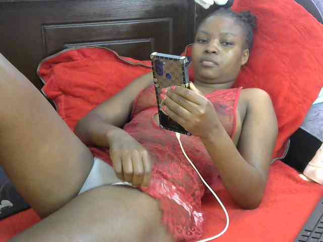 queen-ebony2 webcam