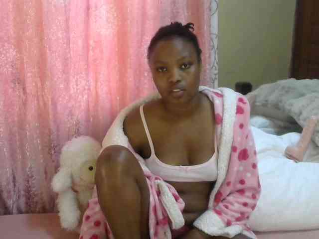queen-ebony2 webcam