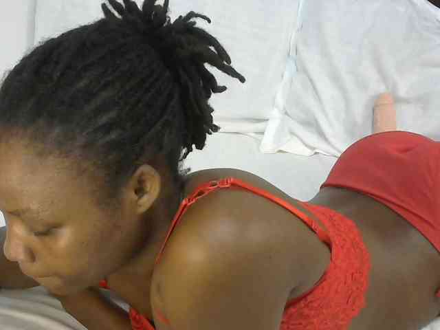 queen-ebony2