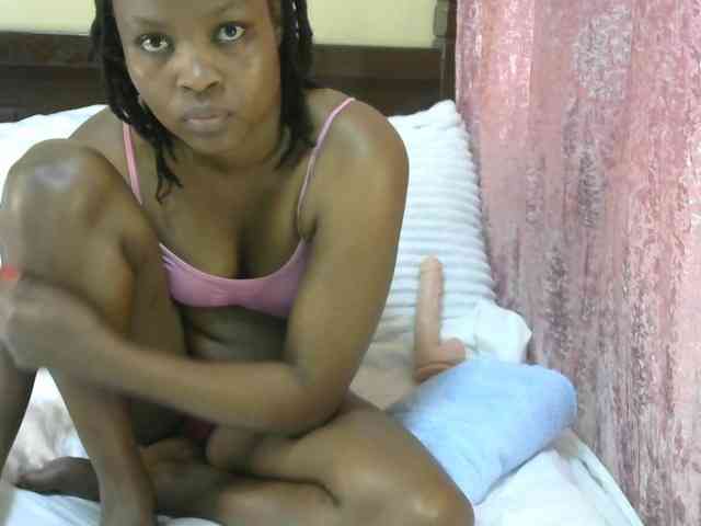 queen-ebony2 webcam