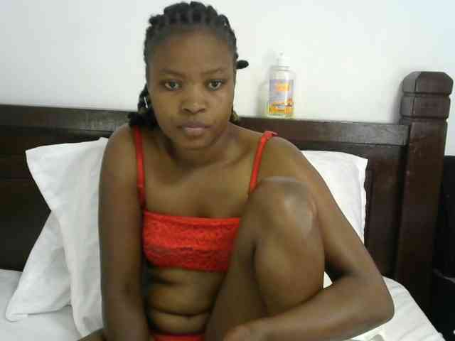 queen-ebony2 webcam