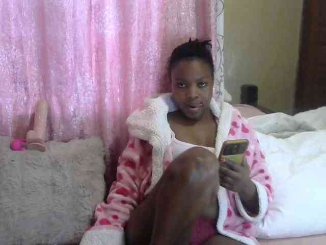 queen-ebony2 webcam