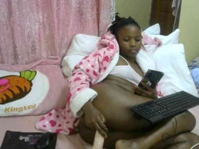 queen-ebony2 webcam