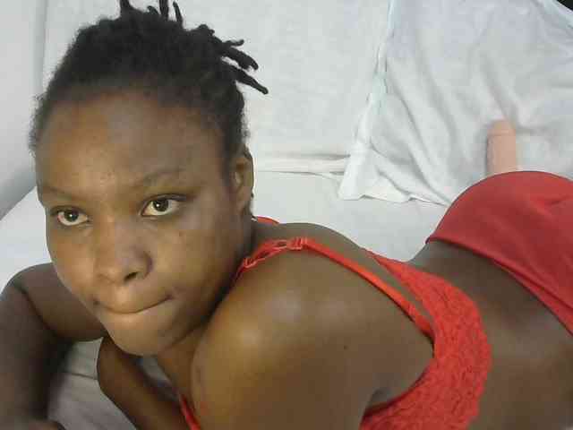 queen-ebony2