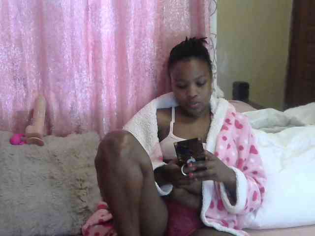 queen-ebony2 webcam