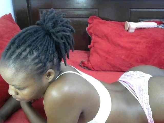 queen-ebony2