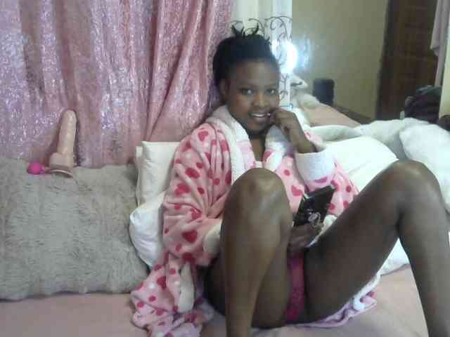 queen-ebony2 webcam