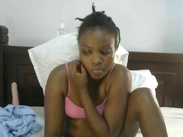 queen-ebony2
